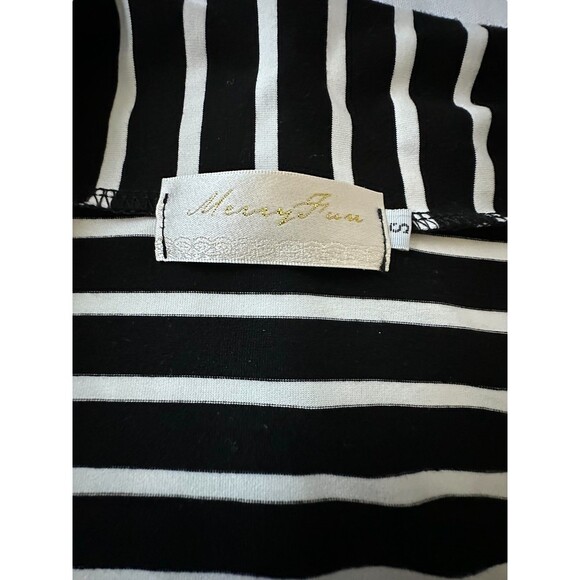 MERRY FUN BLACK STRIPED CARDIGAN WITH ELBOW PATCHES Size: SMALL - Picture 6 of 11